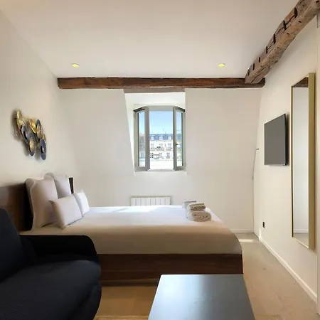 Luxury Suite, Montaigne&champs Elysées
